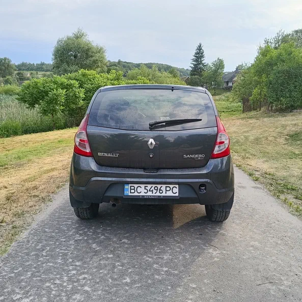 Renault Sandero 2010 - 5