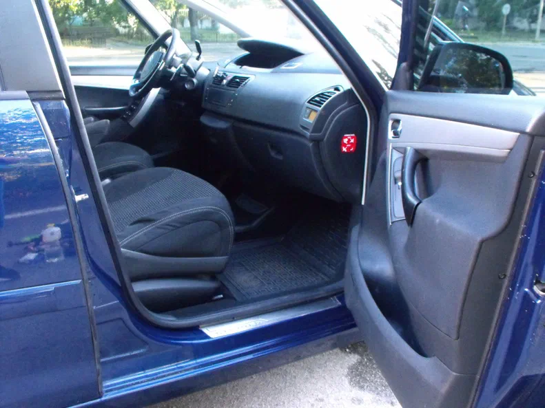 Citroen C4 Picasso 2007 - 19
