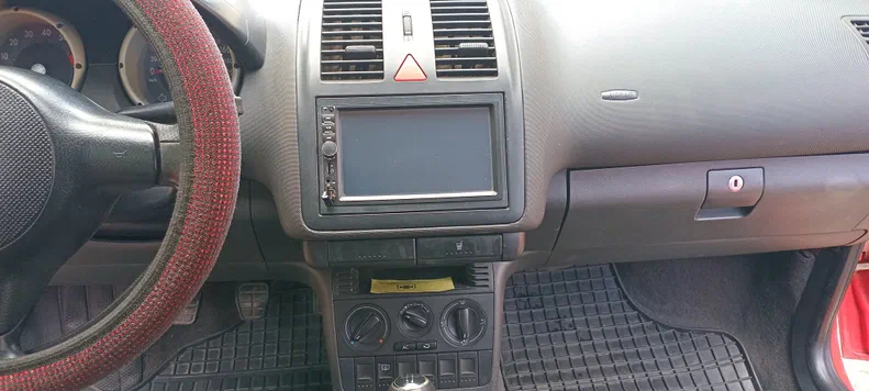 Volkswagen Polo 2001 - 9