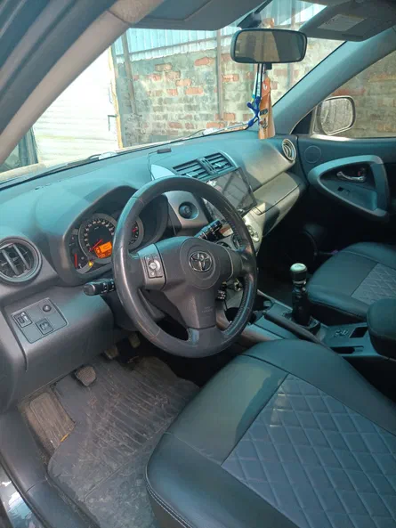 Toyota RAV4 2007 - 10