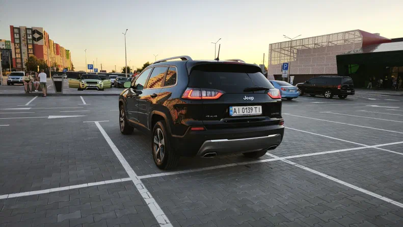 Jeep Cherokee 2019 - 9
