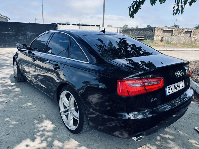 Audi A6 2011 - 12