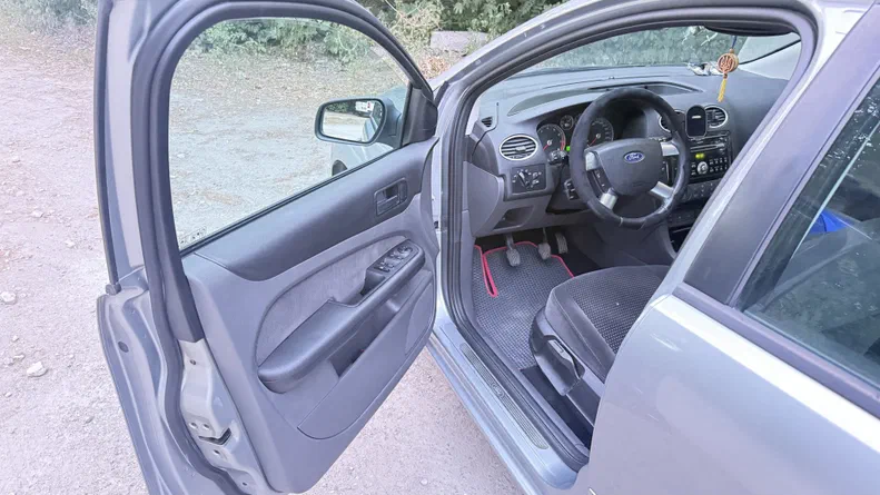 Ford Focus 2005 - 8