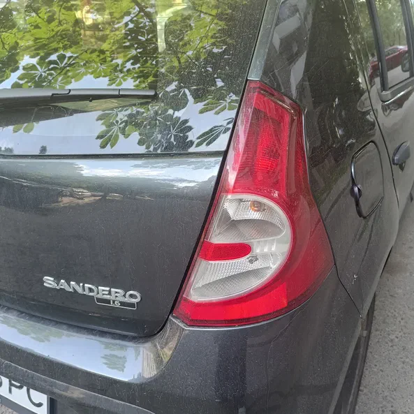 Renault Sandero 2010 - 7