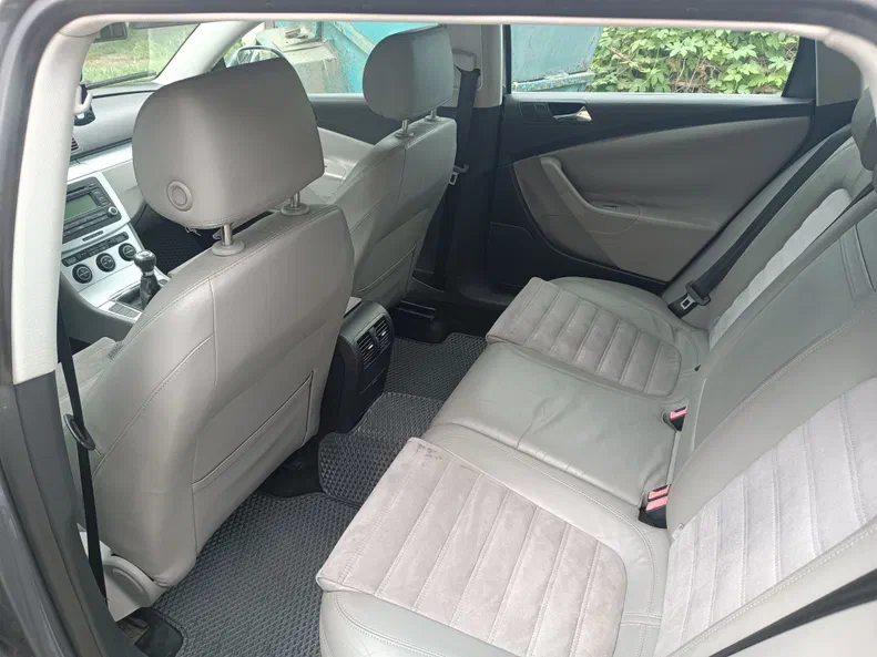 Volkswagen Passat 2005 - 6