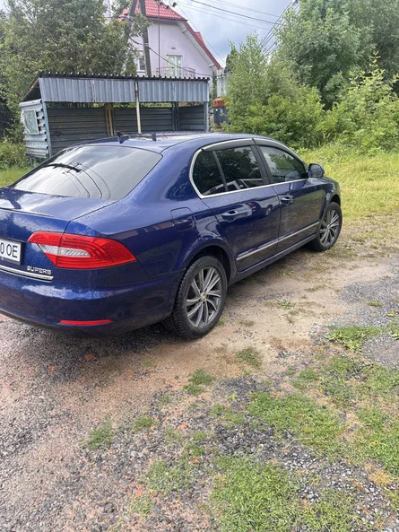 Skoda Superb 2013 - 4