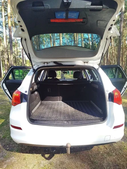Opel Astra 2011 - 3