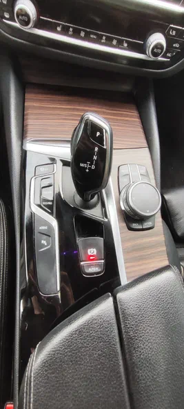 BMW 5 серія 2018 - 17