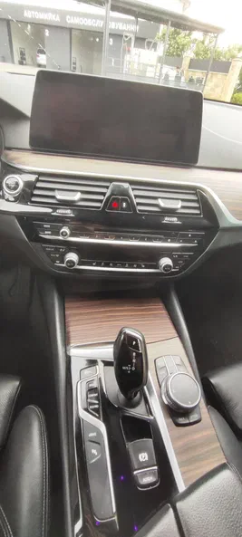 BMW 5 серія 2018 - 16