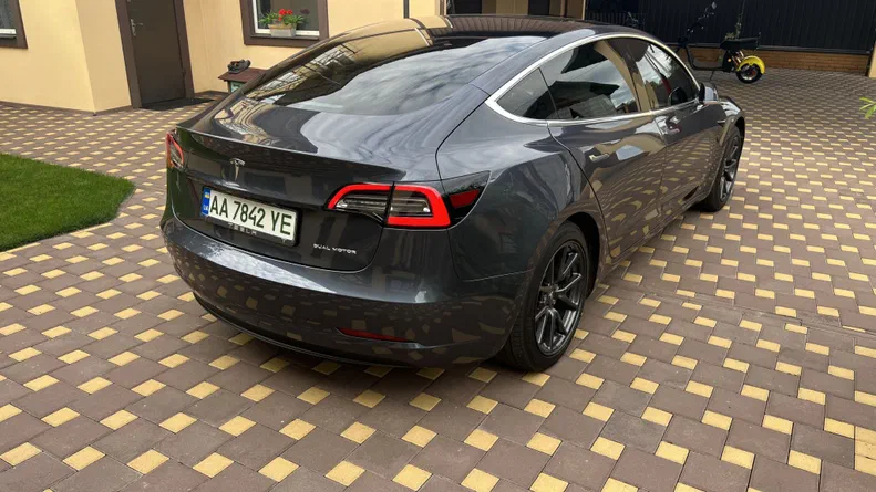 Tesla Model 3 2019 - 7
