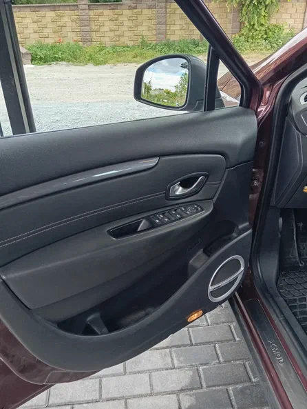 Renault Scenic 2014 - 19