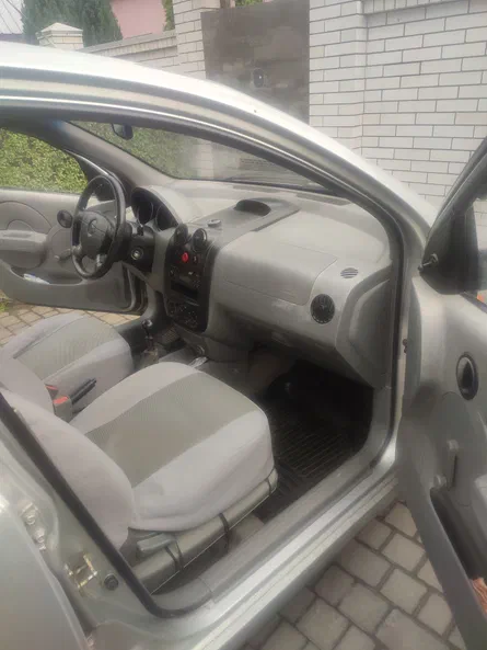 Chevrolet Aveo 2004 - 5