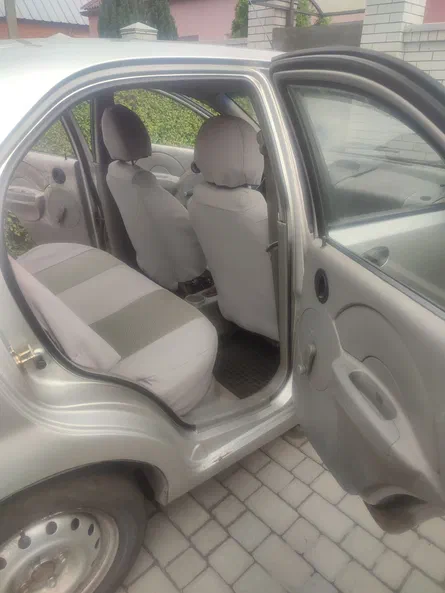 Chevrolet Aveo 2004 - 8