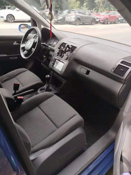 Volkswagen Touran 2003 - 6