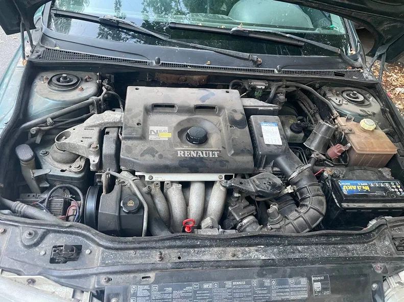 Renault Laguna 1996 - 5