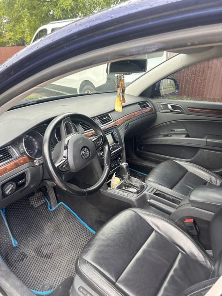Skoda Superb 2013 - 9