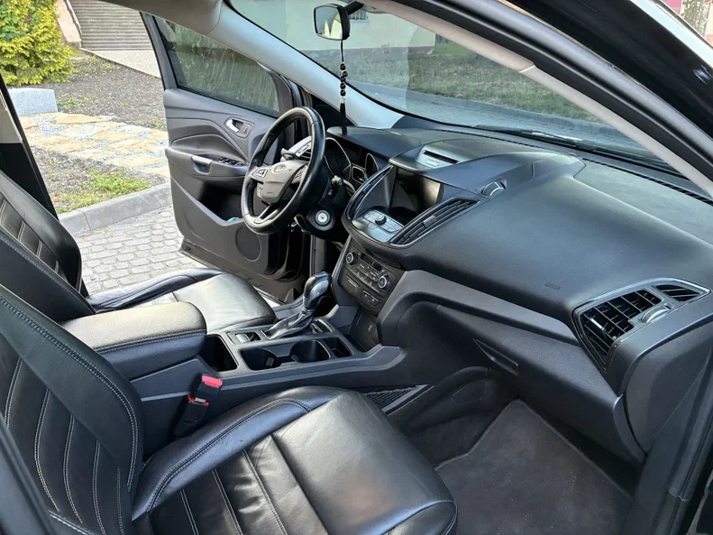 Ford Escape 2017 - 12