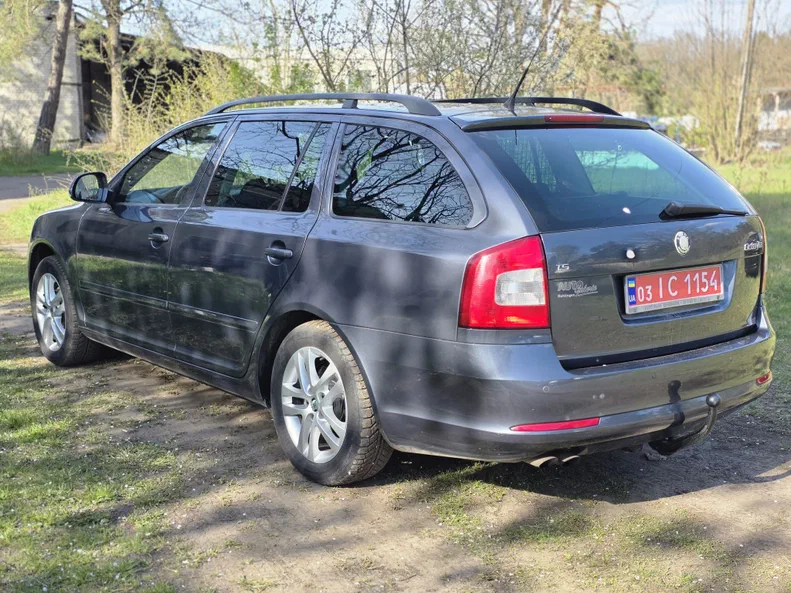 Skoda Octavia 2010 - 9