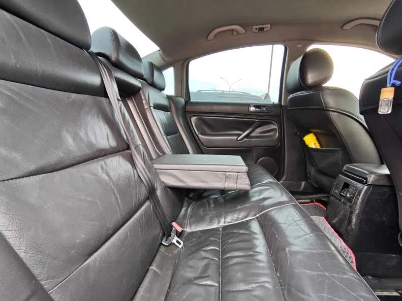 Volkswagen Passat 2004 - 13