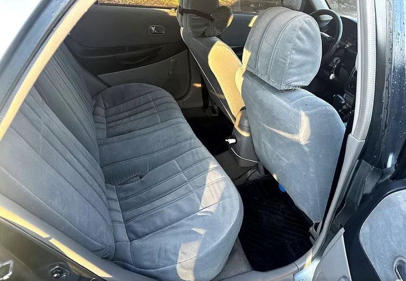 Mazda Protege 2002 - 7