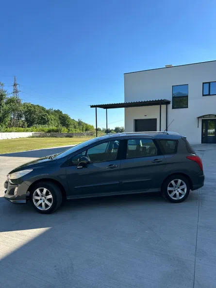 Peugeot 308 2008 - 1