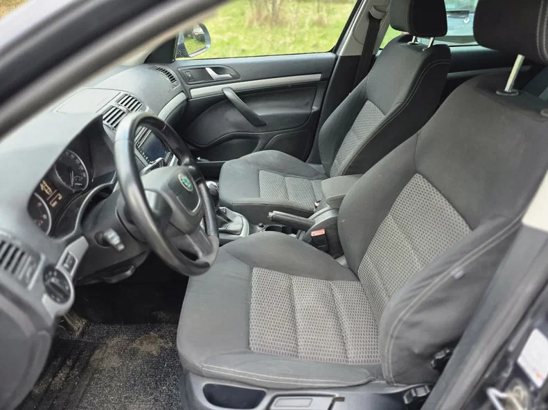 Skoda Octavia 2010 - 13