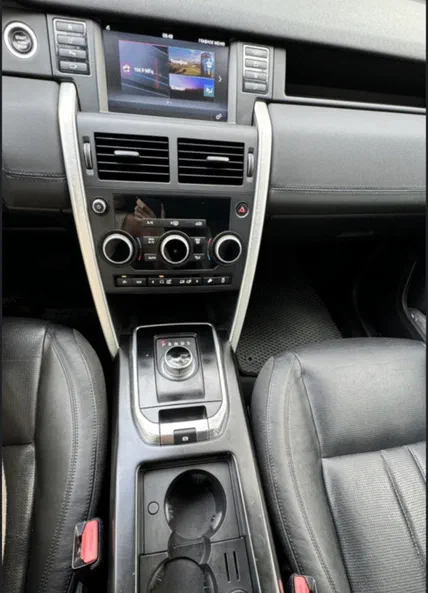 Land Rover Discovery Sport 2016 - 11