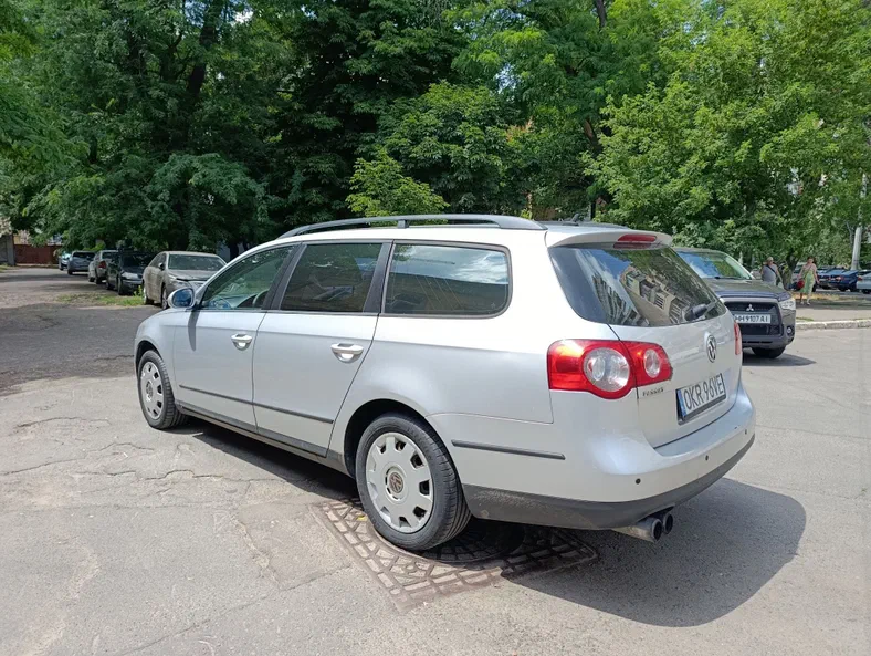 Volkswagen Passat 2008 - 1