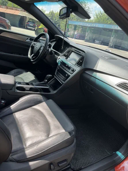 Hyundai Sonata 2015 - 1