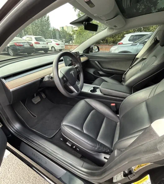Tesla Model 3 2021 - 9
