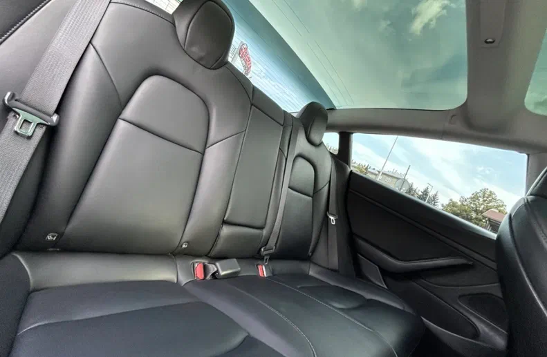 Tesla Model 3 2021 - 10