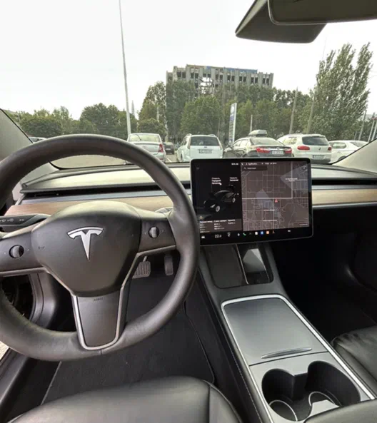 Tesla Model 3 2021 - 3