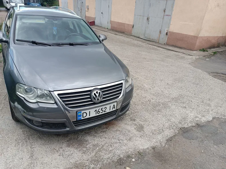 Volkswagen Passat 2005 - 0