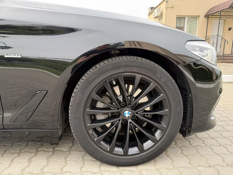 BMW 5 серія 2017 - 7
