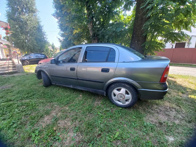 Opel Astra 2003 - 1