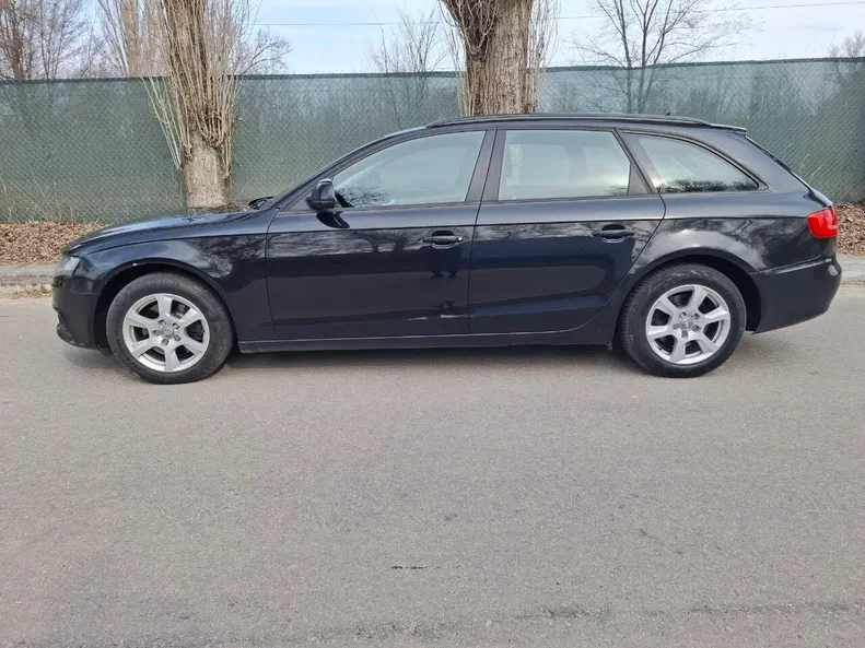 Audi A4 2008 - 6
