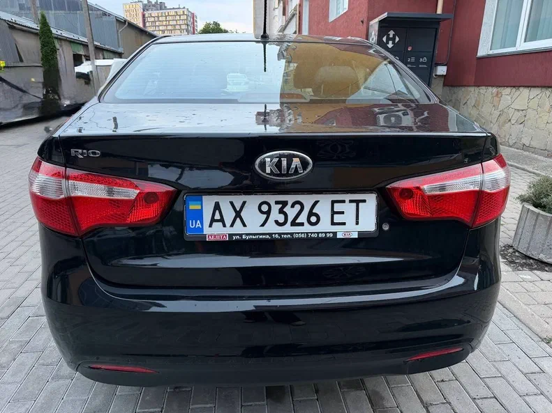 Kia Rio 2013 - 8