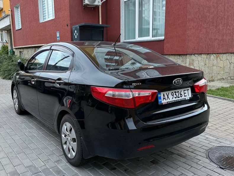 Kia Rio 2013 - 9