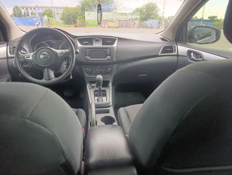 Nissan Sentra 2018 - 8