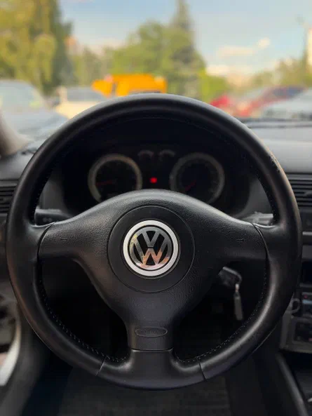 Volkswagen Golf 2002 - 7