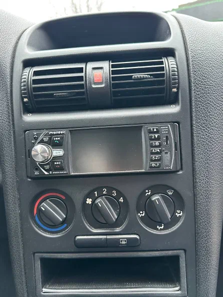 Opel Astra 2007 - 4
