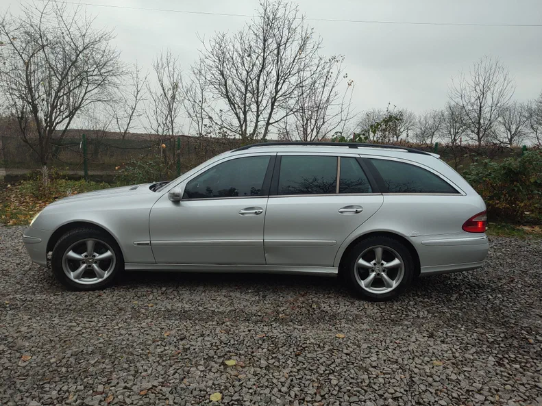 Mercedes-Benz E-Клас 2003 - 8