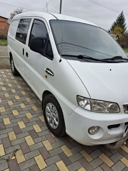 Hyundai H-1 2006 - 17