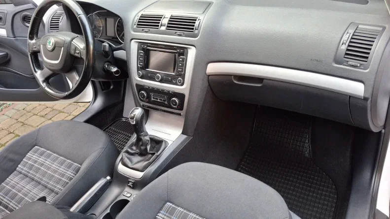 Skoda Octavia 2012 - 13