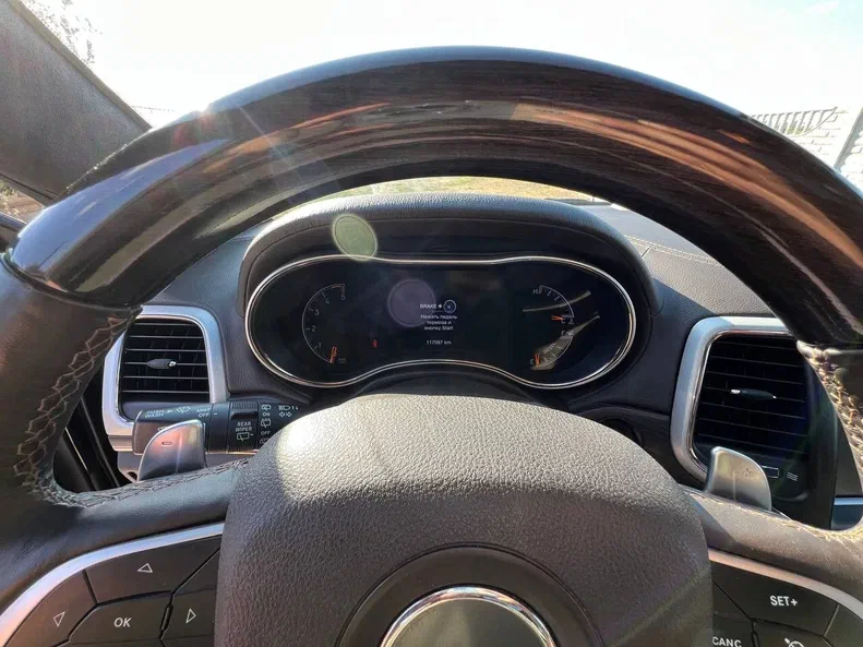 Jeep Grand Cherokee 2017 - 13