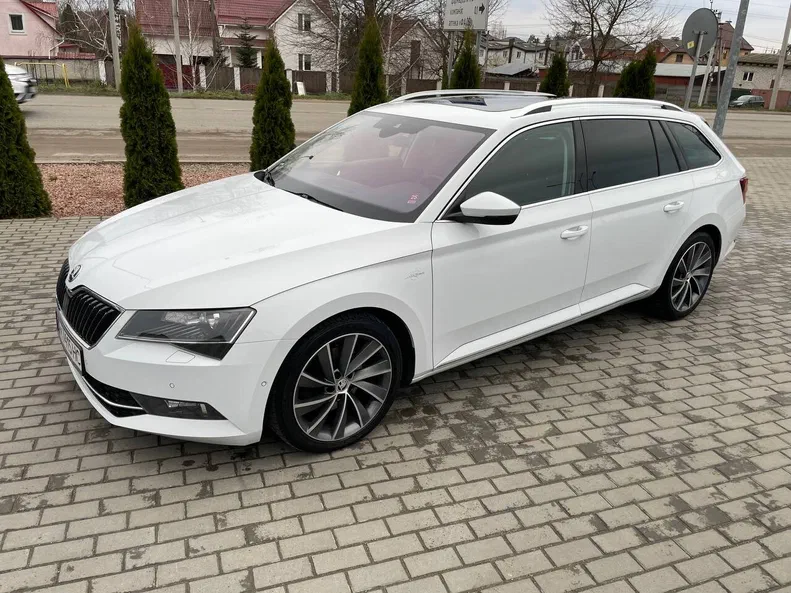 Skoda Superb 2018 - 6