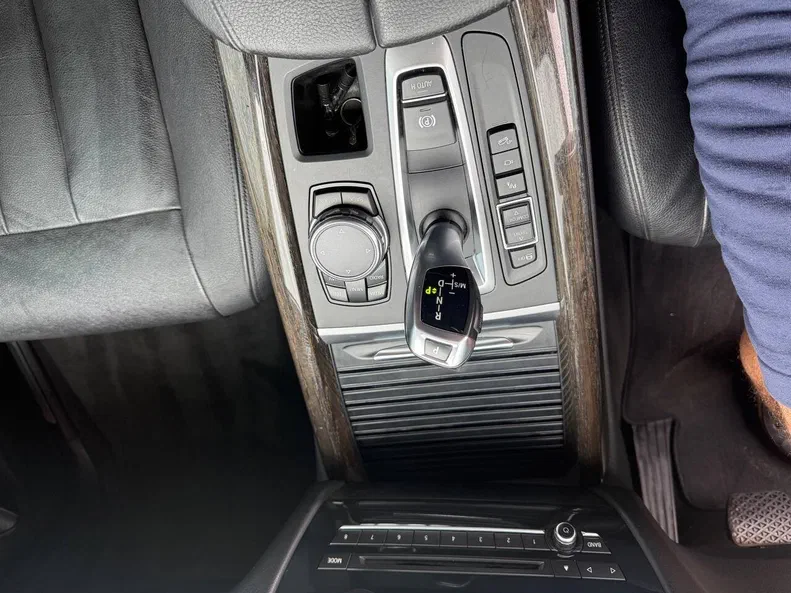 BMW X5 2015 - 9