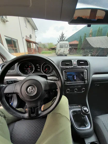 Volkswagen Golf 2011 - 9
