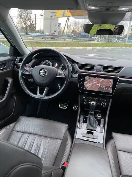Skoda Superb 2018 - 20