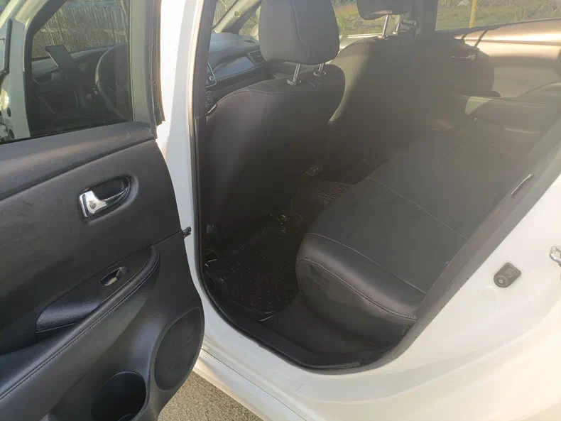 Nissan Leaf 2022 - 21